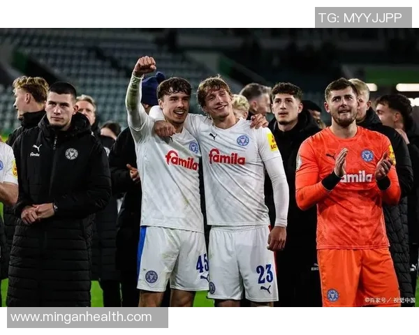 纽卡斯尔联队在主场迎战劲敌,争夺英超积分榜关键胜利 纽卡斯尔联队在主场迎战劲敌,争夺英超积分榜关键胜利